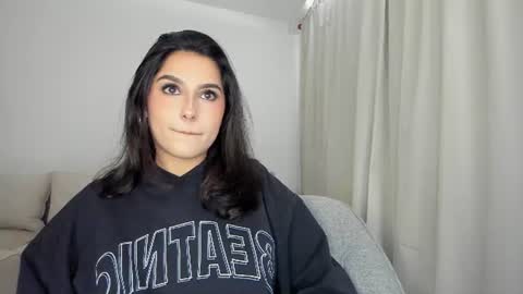 riley_tin online show from July 27, 2026, 6:59 pm