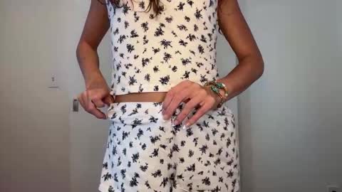 Snapshot of rileysmitheree chatting on February 6, 2026, 6:11 pm Riley online show from February 6, 2026, 6:11 pm