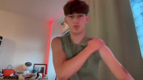 Snapshot of rileythetwink chatting on July 14, 2026, 12:35 am tylerthetwink online show from July 14, 2026, 12:35 am