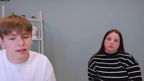 Snapshot of rina_glow chatting on November 20, 2025, 12:05 pm Rina online show from November 20, 2025, 12:05 pm