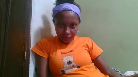 rinah654271 online show from May 14, 2026, 2:57 pm