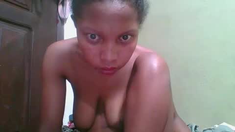 rinah654271 online show from May 17, 2026, 2:24 pm