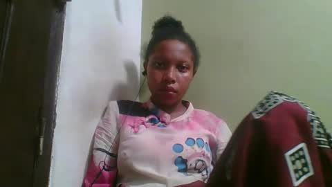 rinah654271 online show from May 18, 2026, 4:24 pm
