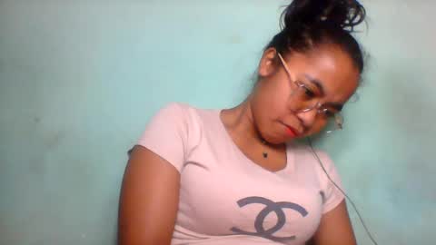 rinah856024 online show from July 28, 2026, 4:39 pm