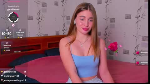 Snapshot of rinaklark chatting on January 15, 2026, 6:29 am Rina online show from January 15, 2026, 6:29 am