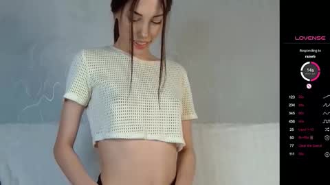 Rina online show from December 3, 2025, 5:26 am