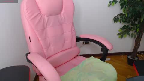Ripe cherries online show from September 18, 2025, 7:16 pm