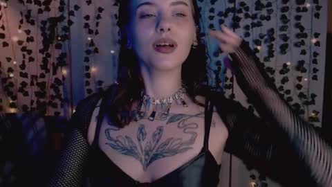 Snapshot of risha_laass chatting on October 2, 2025, 8:27 pm risha_laass online show from October 2, 2025, 8:27 pm