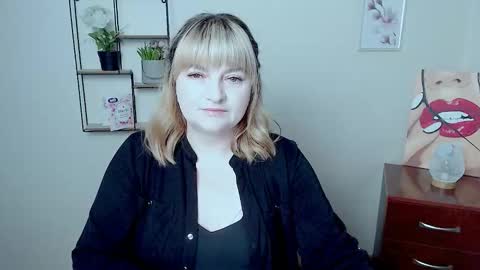 rita_sunshine online show from September 24, 2025, 7:44 am