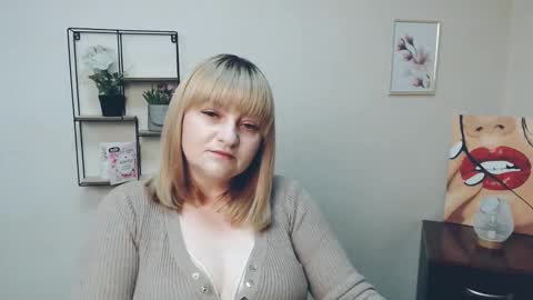 rita_sunshine online show from September 25, 2025, 7:34 am