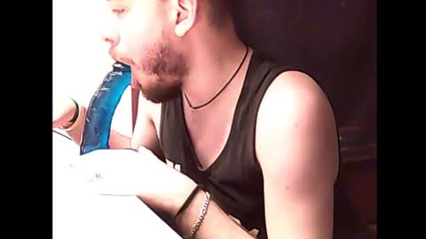 Snapshot of rivenderrr chatting on February 17, 2025, 5:25 am rivenderrr online show from February 17, 2025, 5:25 am