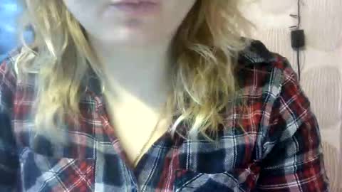 Snapshot of riveramaureen chatting on January 19, 2025, 8:39 am RiveraMaureen online show from January 19, 2025, 8:39 am