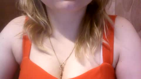 Snapshot of riveramaureen chatting on January 24, 2025, 5:11 pm RiveraMaureen online show from January 24, 2025, 5:11 pm