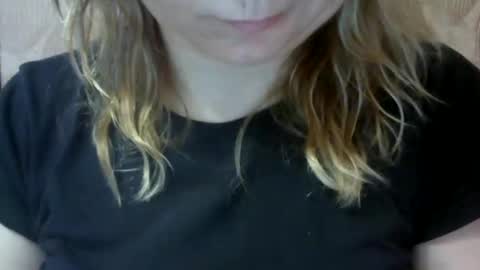 Snapshot of riveramaureen chatting on February 14, 2025, 6:29 pm RiveraMaureen online show from February 14, 2025, 6:29 pm