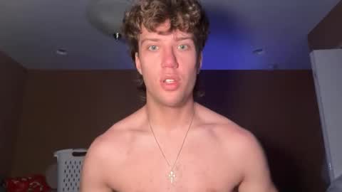 Snapshot of rjbrown03 chatting on April 8, 2026, 12:32 am rjbrown03 online show from April 8, 2026, 12:32 am