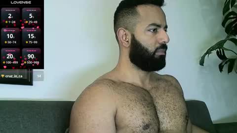 SebasRoa online show from September 23, 2025, 3:04 pm