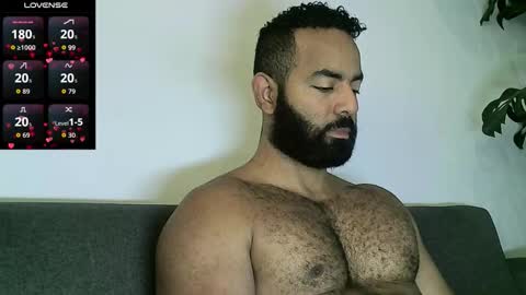 SebasRoa online show from November 27, 2025, 2:41 pm