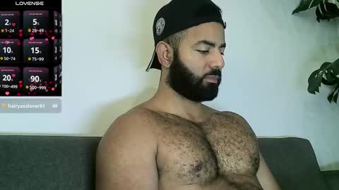 SebasRoa online show from December 16, 2025, 2:44 pm