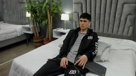 Roan Birkin online show from February 16, 2025, 7:38 pm