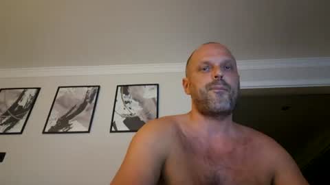 rob253959 online show from August 8, 2026, 11:18 pm