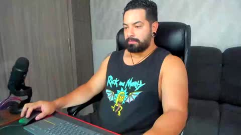 Snapshot of robby_k chatting on January 9, 2025, 11:13 pm Robby online show from January 9, 2025, 11:13 pm