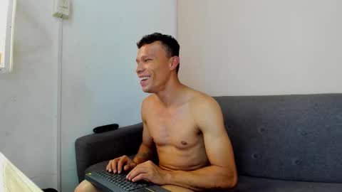 Robert online show from January 14, 2026, 9:52 pm