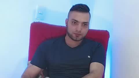 Snapshot of robert_leroy chatting on December 29, 2024, 4:51 pm Stiven - online show from December 29, 2024, 4:51 pm