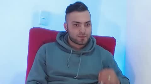 Snapshot of robert_leroy chatting on December 31, 2024, 2:36 pm Stiven - online show from December 31, 2024, 2:36 pm