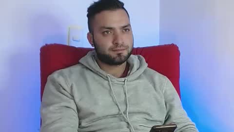 Snapshot of robert_leroy chatting on February 17, 2025, 12:48 pm Stiven - online show from February 17, 2025, 12:48 pm