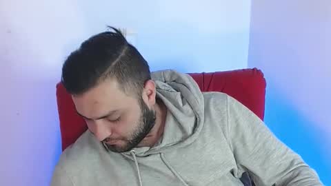 Snapshot of robert_leroy chatting on February 21, 2025, 2:27 pm Stiven - online show from February 21, 2025, 2:27 pm