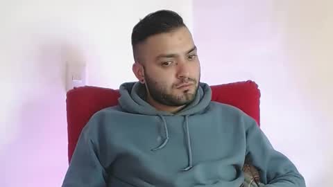 Snapshot of robert_leroy chatting on March 9, 2025, 5:22 am Stiven - online show from March 9, 2025, 5:22 am