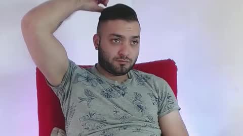 Snapshot of robert_leroy chatting on March 9, 2025, 6:54 pm Stiven - online show from March 9, 2025, 6:54 pm