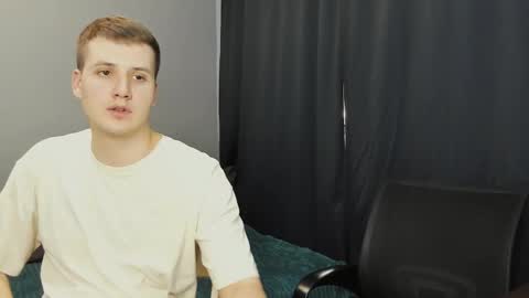 Lisa and Robert  i am online all days 900 am GMT3   online show from February 15, 2025, 4:58 am