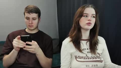 Lisa and Robert  i am online all days 900 am GMT3   online show from March 6, 2025, 10:30 am