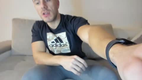 roberto4ever online show from February 17, 2025, 4:59 pm