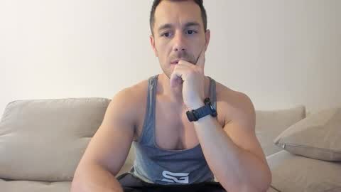 roberto4ever online show from December 5, 2025, 6:33 am