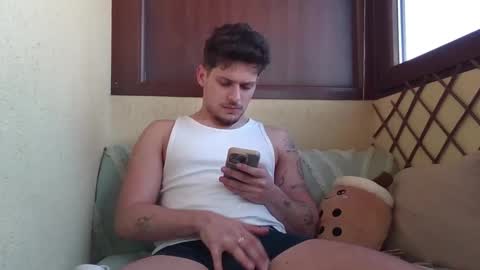 Roberto online show from March 11, 2026, 6:41 am