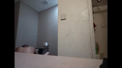 Snapshot of robertsaiz4200 chatting on February 19, 2026, 4:30 am robertsaiz4200 online show from February 19, 2026, 4:30 am