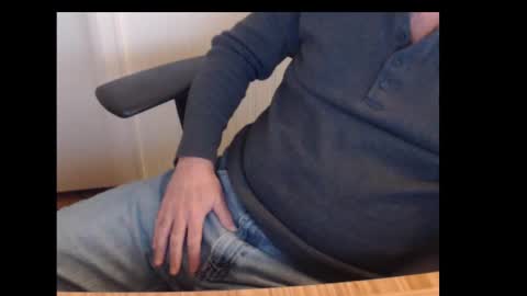 Snapshot of robidan6923 chatting on January 10, 2025, 7:00 pm robidan6923 online show from January 10, 2025, 7:00 pm