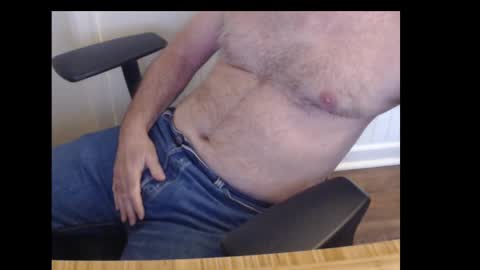 Snapshot of robidan6923 chatting on February 14, 2025, 1:51 pm robidan6923 online show from February 14, 2025, 1:51 pm