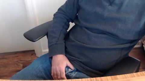 Snapshot of robidan6923 chatting on October 31, 2025, 2:51 pm robidan6923 online show from October 31, 2025, 2:51 pm