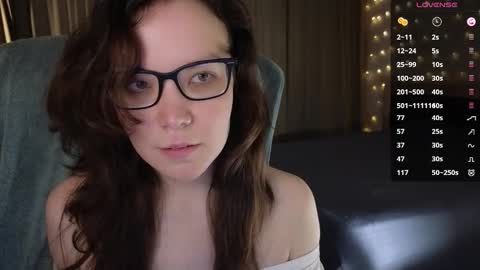 Snapshot of robin_gal chatting on February 6, 2025, 8:13 pm Robin online show from February 6, 2025, 8:13 pm