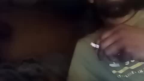 R online show from October 25, 2025, 3:14 am