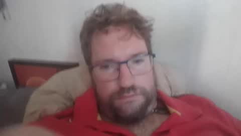 robinouhot online show from October 31, 2025, 8:15 am