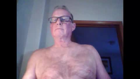 Snapshot of robo0000 chatting on May 16, 2026, 12:18 am robo0000 online show from May 16, 2026, 12:18 am