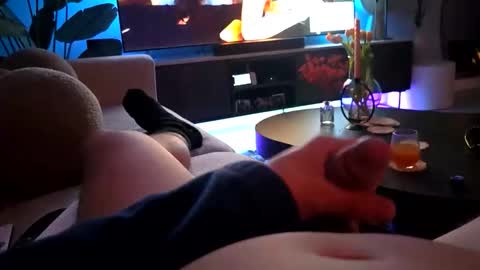 Snapshot of robs8 chatting on February 17, 2026, 3:25 am The boy next door online show from February 17, 2026, 3:25 am