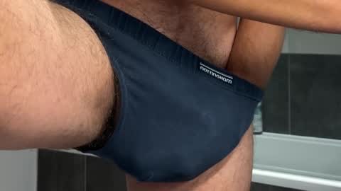 Snapshot of robwhites_uk chatting on January 27, 2025, 11:00 am Rob online show from January 27, 2025, 11:00 am