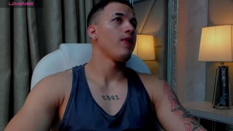 rocco_santos online show from October 17, 2025, 12:25 am