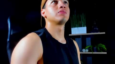 rocco_santos online show from April 14, 2026, 6:14 pm