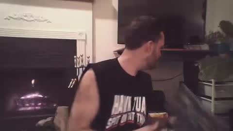 Snapshot of rockdaddymac chatting on January 14, 2025, 7:17 am RockDaddyMac online show from January 14, 2025, 7:17 am